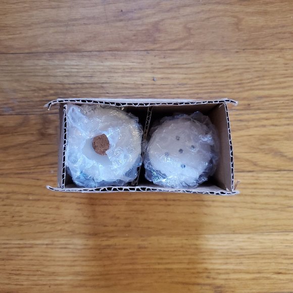 Canvas Home Tinware Salt & Pepper Shakers - NEW - Picture 7 of 8